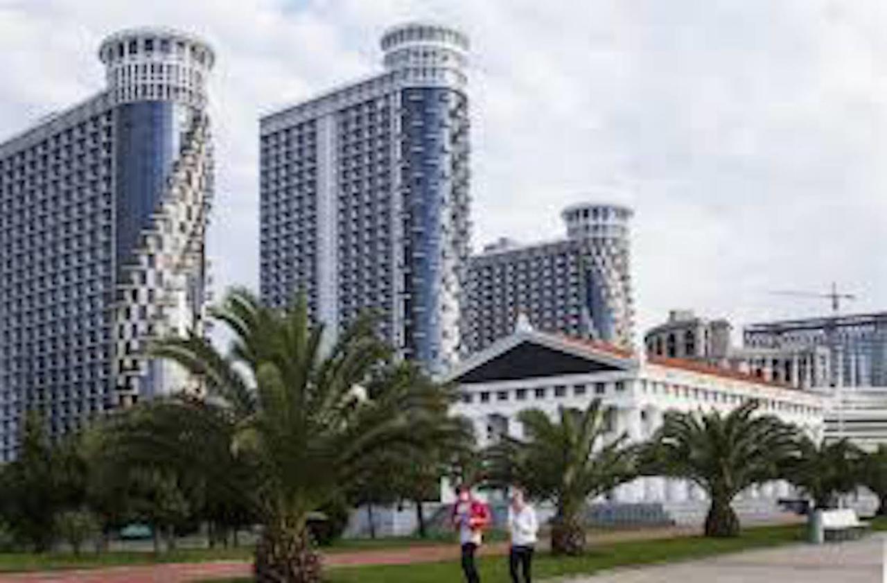 Aparthotel In Orbi Sea Towers Batumi Eksteriør bilde